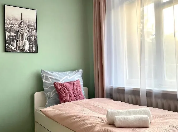 Beautiful In - Parking Gratis ホステル シュチェチン